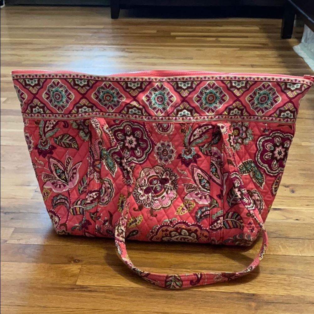 Vera Bradley tote